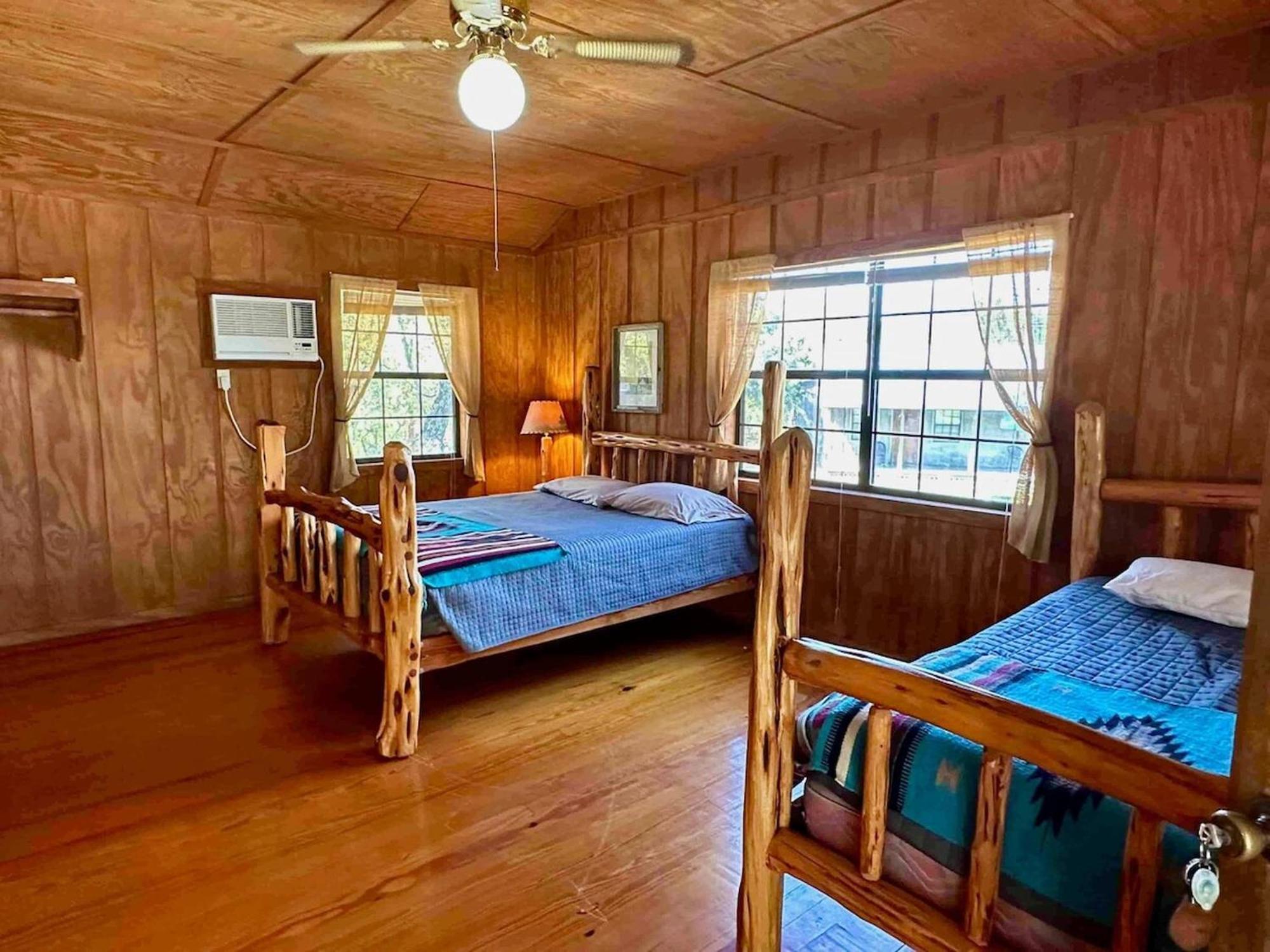 Готель Crc Ranch Retreat Бандера Номер фото