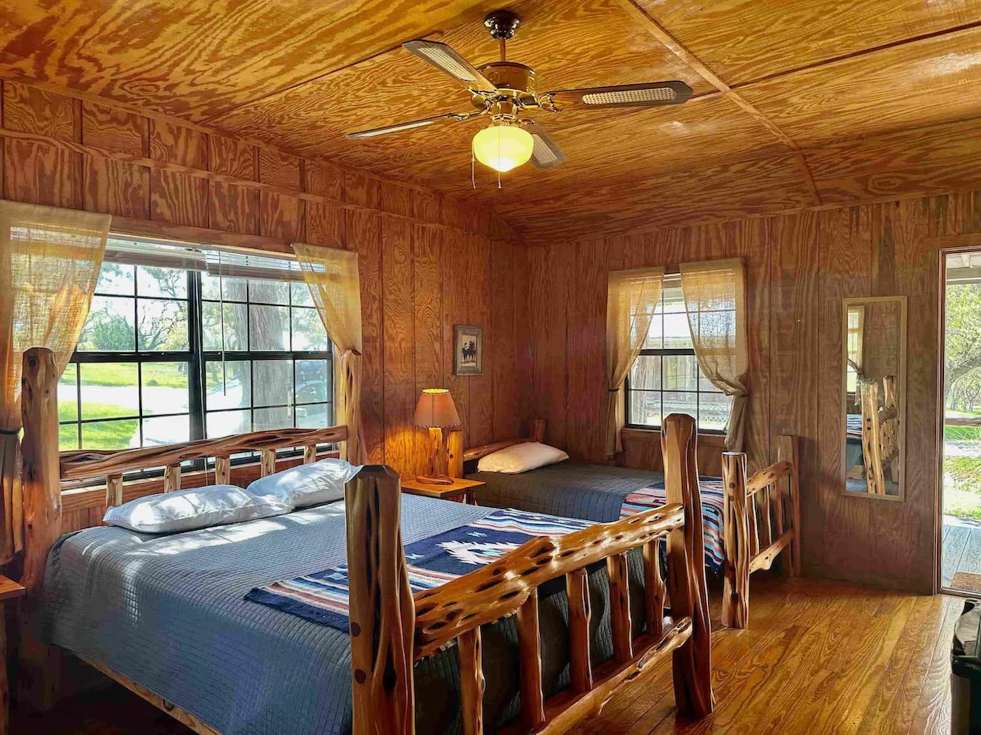 Готель Crc Ranch Retreat Бандера Номер фото